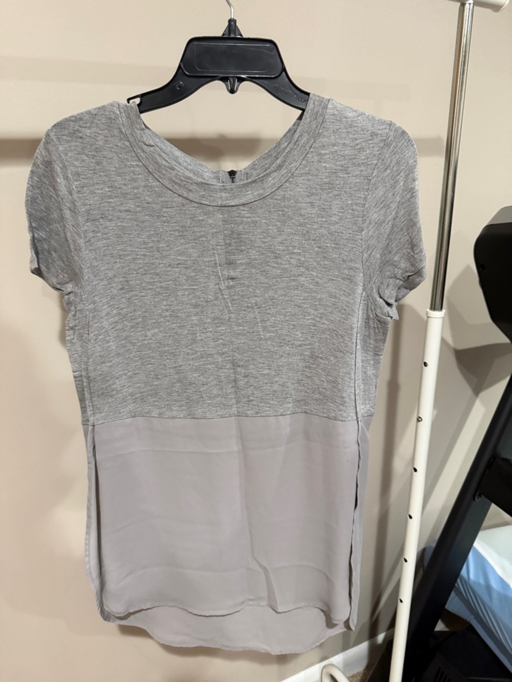 Mossimo Supply Co. Light Gray Two-Tone Short Sleeve Tee